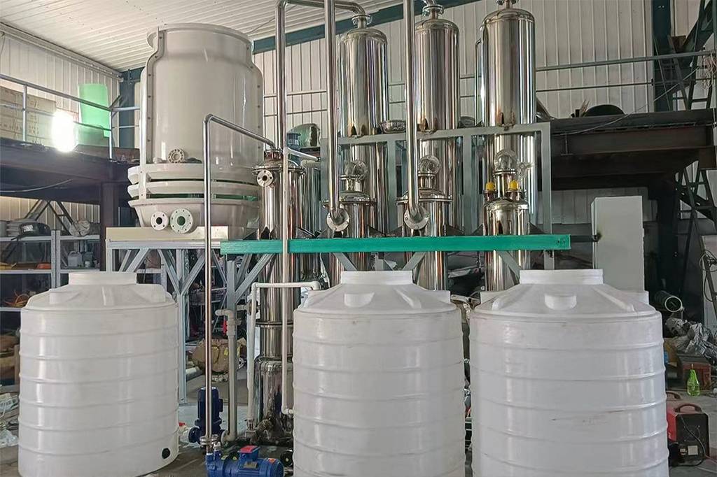 Food grade low temperature evaporator
